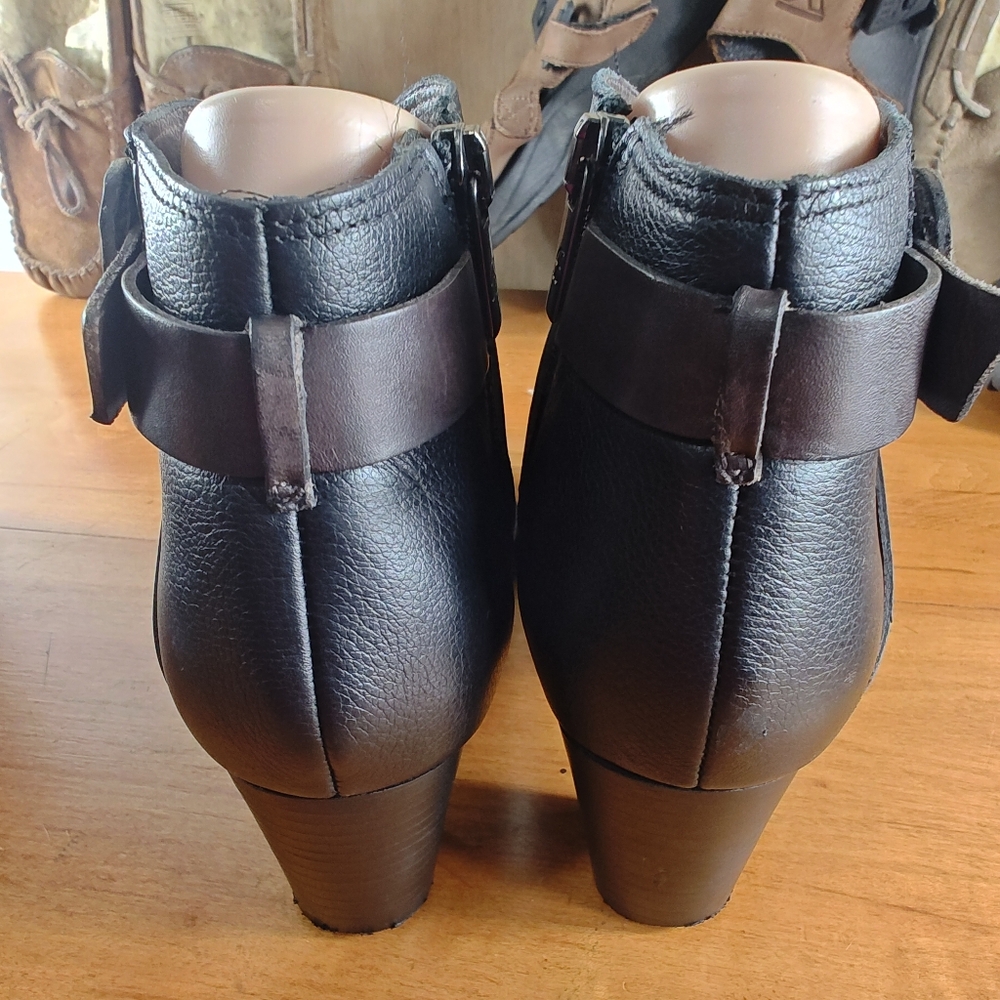 Brighton Gaucho Leather Ankle Boots Bootie Zip Strap Boho Women's Size 8M - Picture 7 of 16